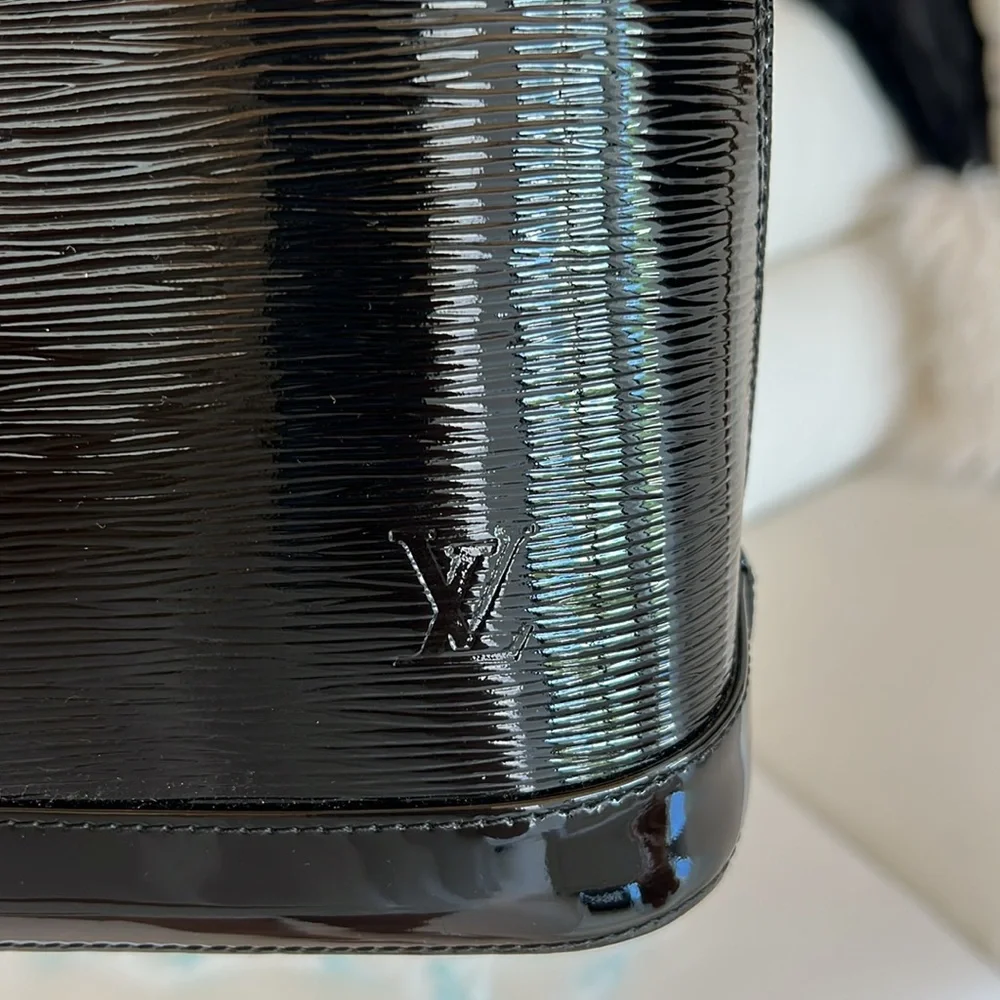 authentic $2850 Louis Vuitton Epi Electric Alma PM Satchel black patent leather